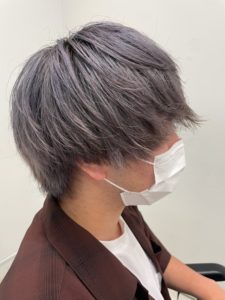 メンズ髪色グレー ってどんな色 美容師が染め方 色落ちを解説 Tomohiro Makiyama